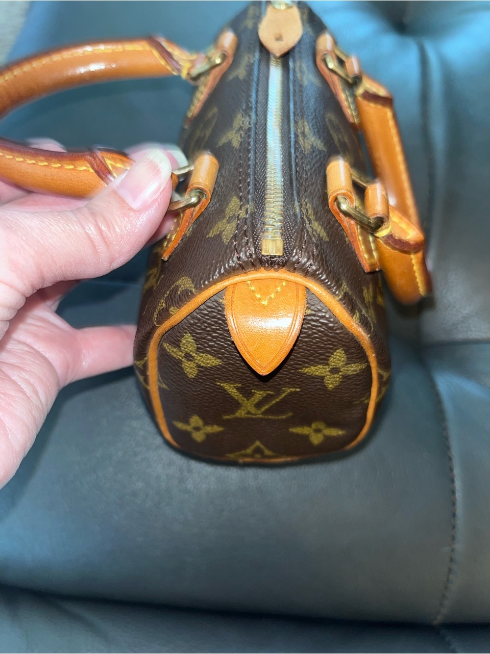 Louis Vuitton Monogram Mini Speedy - Picture 10 of 16